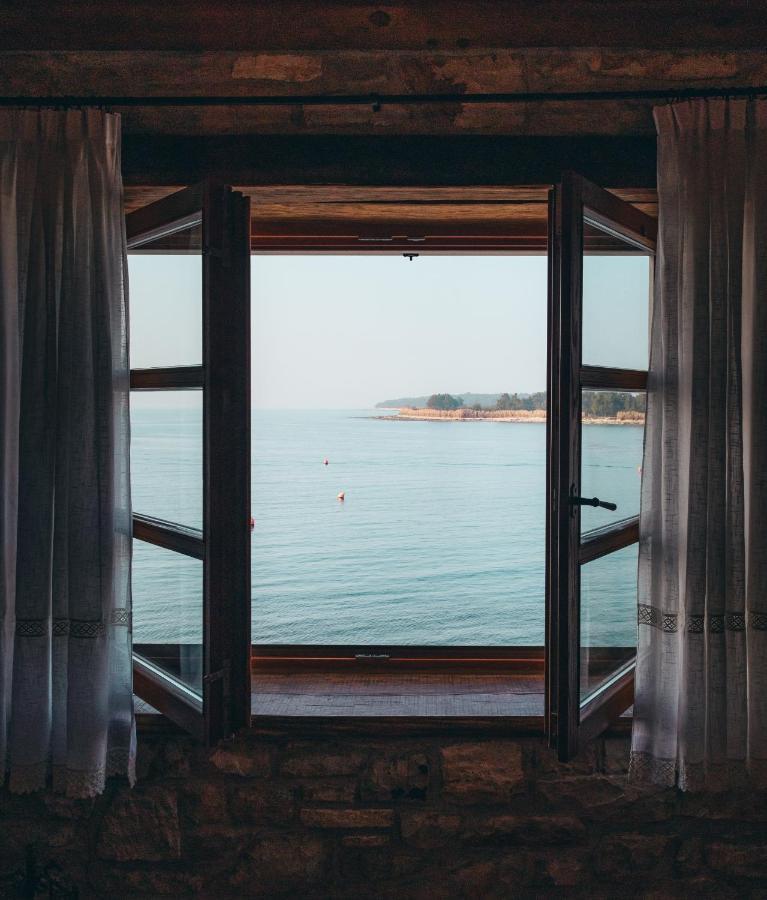 City Center Coastal Escape - Apartments With Sea View Or Cozy Room Novigrad Istria 外观 照片