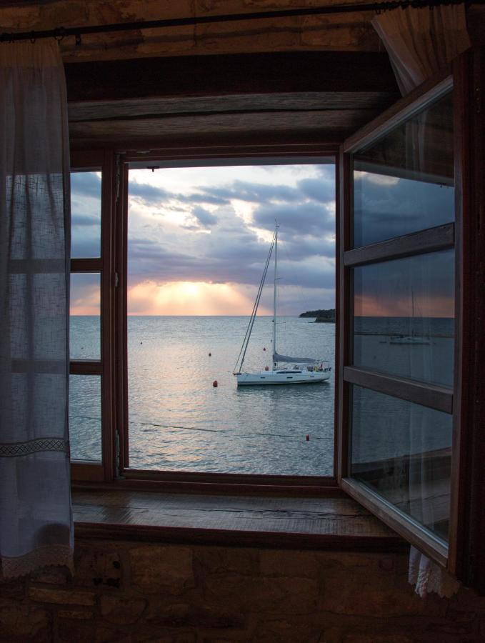 City Center Coastal Escape - Apartments With Sea View Or Cozy Room Novigrad Istria 外观 照片