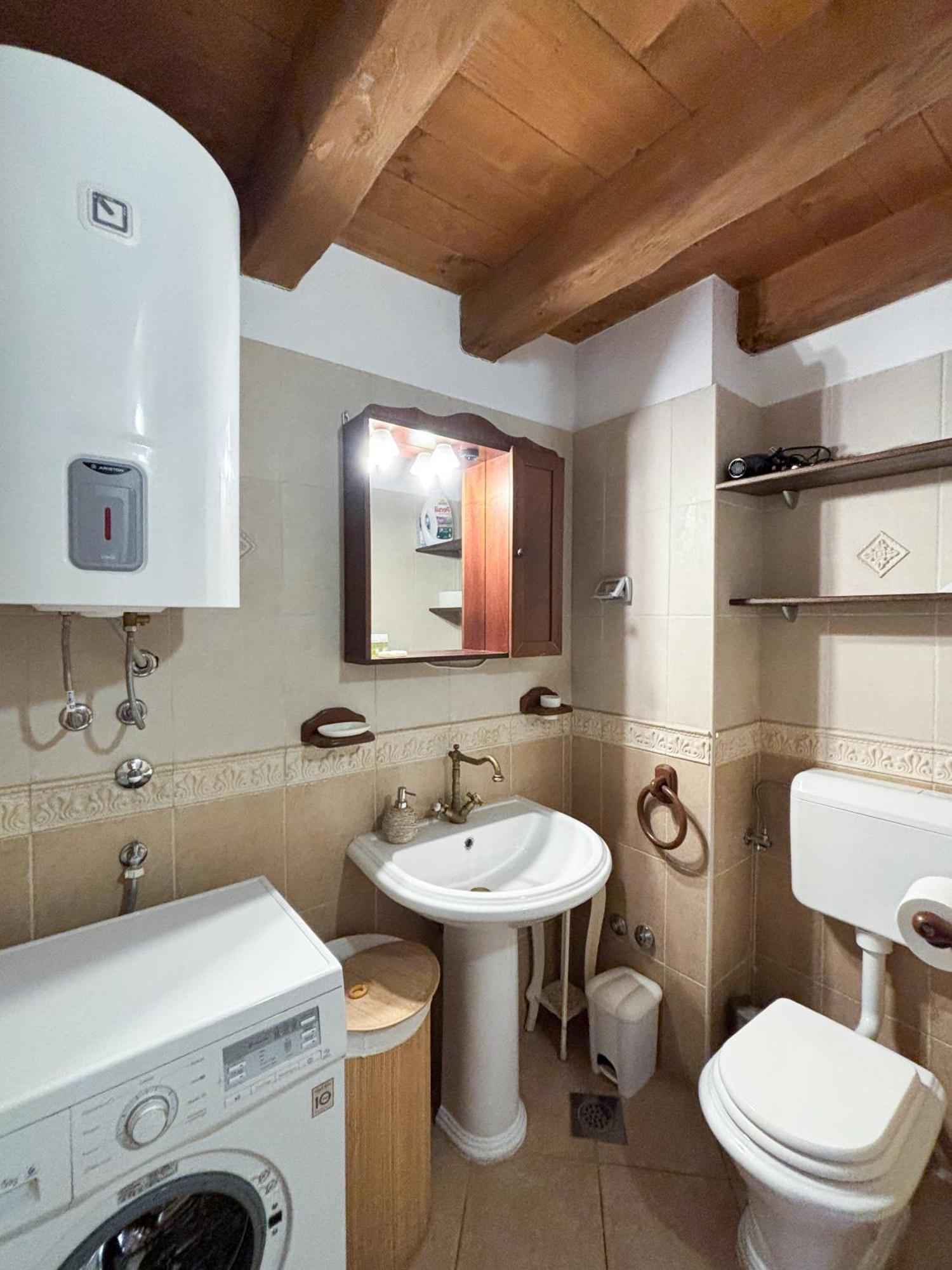 City Center Coastal Escape - Apartments With Sea View Or Cozy Room Novigrad Istria 外观 照片