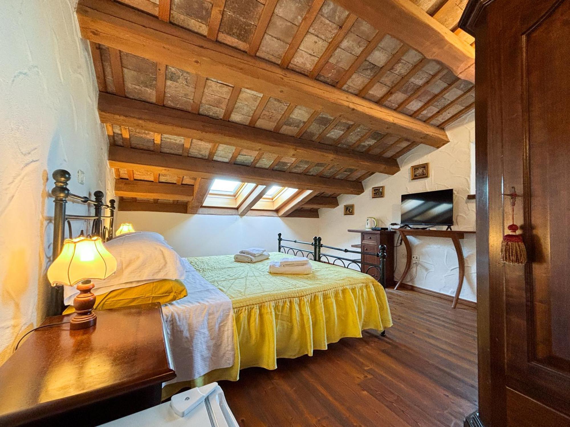 City Center Coastal Escape - Apartments With Sea View Or Cozy Room Novigrad Istria 外观 照片
