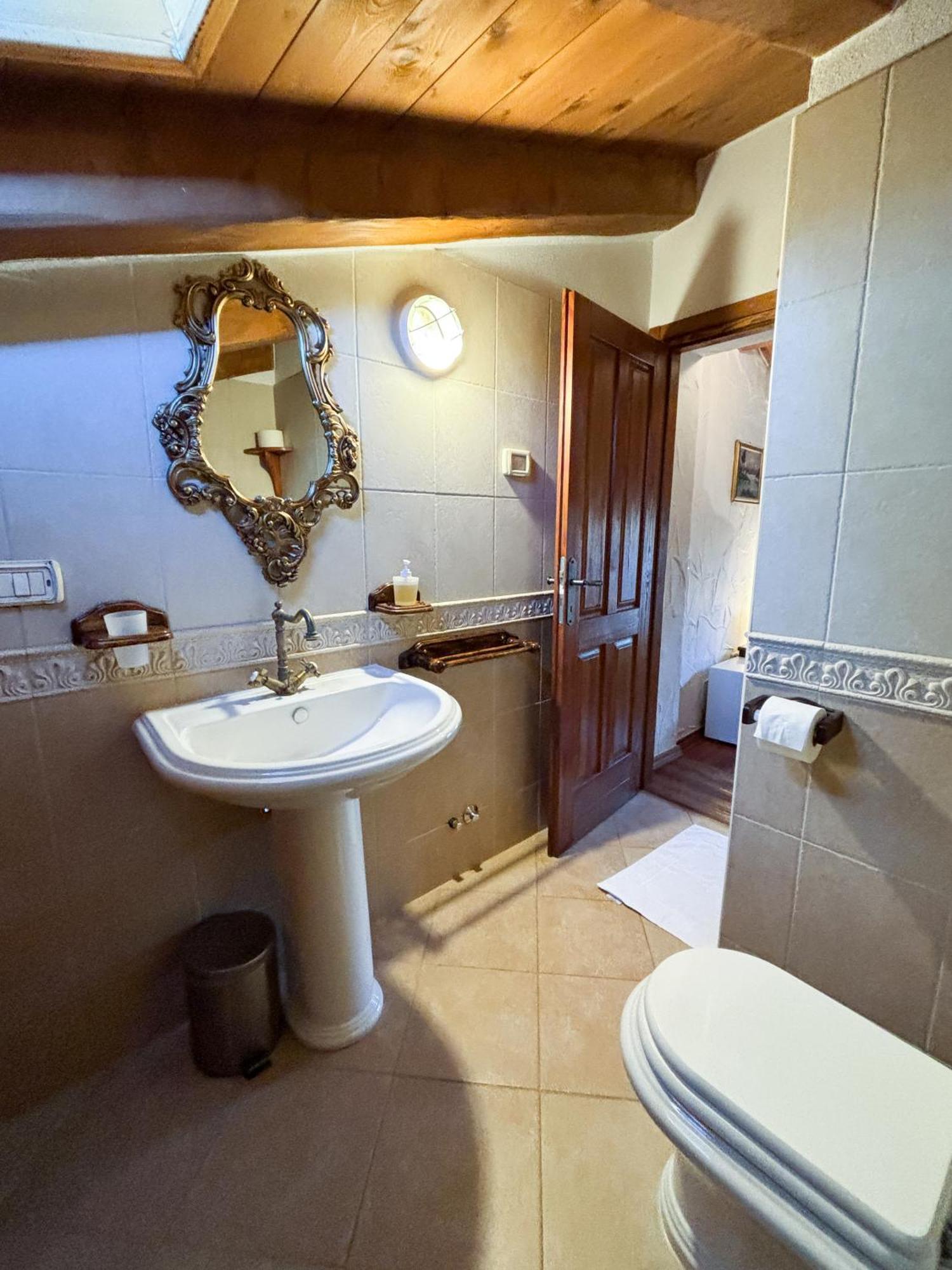 City Center Coastal Escape - Apartments With Sea View Or Cozy Room Novigrad Istria 外观 照片