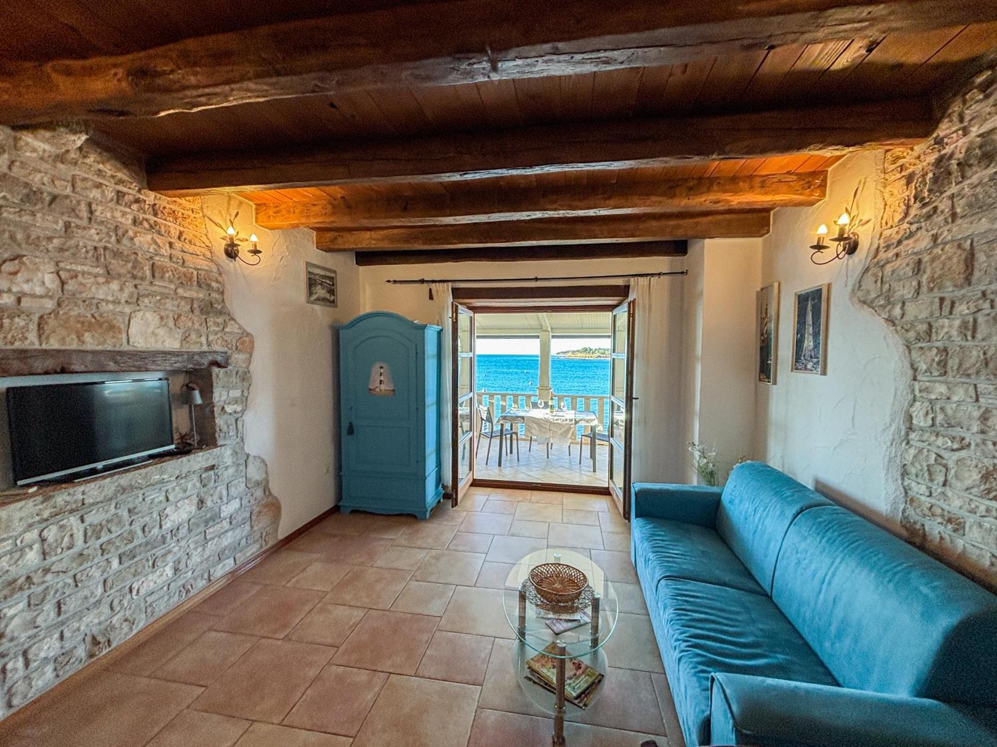 City Center Coastal Escape - Apartments With Sea View Or Cozy Room Novigrad Istria 外观 照片