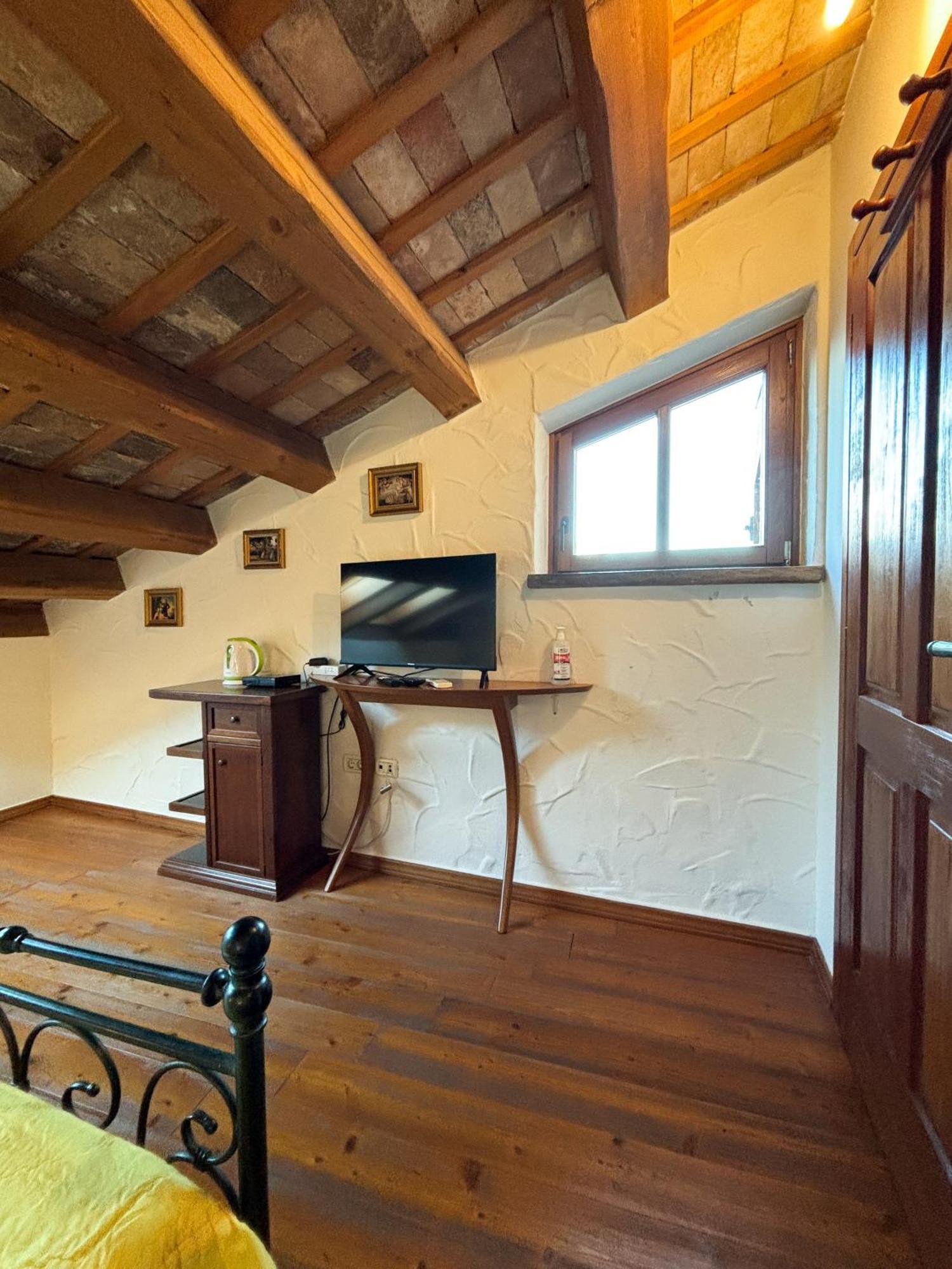 City Center Coastal Escape - Apartments With Sea View Or Cozy Room Novigrad Istria 外观 照片